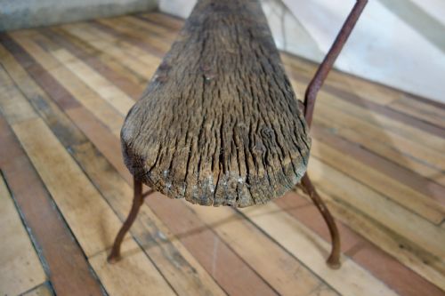 EXTREMELY LONG ANTIQUE FRENCH CAST IRON GARDEN BENCH - ADDITIONAL PHOTO 3