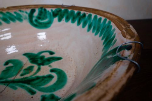 19TH CENTURY SPANISH DAIRY BOWL GRANADA LEBRILLO EARTHENWARE - ADDITIONAL PHOTO 5