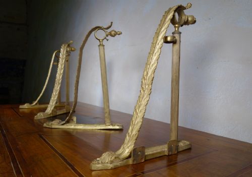 FOUR 19TH CENTURY ITALIAN ORMOLU CURTAIN BRACKETS - ADDITIONAL PHOTO 8