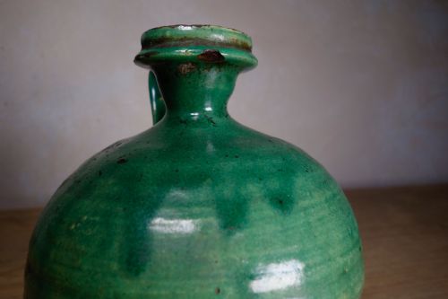 AN ANTIQUE FRENCH GREEN OLIVE OIL JUG - ADDITIONAL PHOTO 2