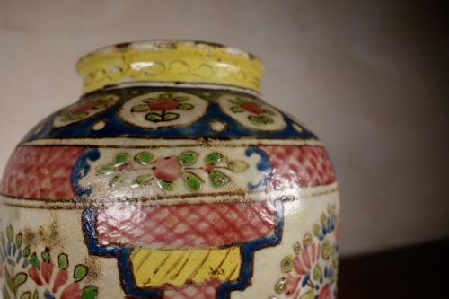 19TH CENTURY PERSIAN QAJAR DYNASTY VASE - ADDITIONAL PHOTO 1