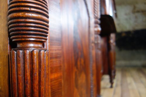 A LARGE ANTIQUE GEORGE IV MAHOGANY PEDESTAL SIDEBOARD - ADDITIONAL PHOTO 1