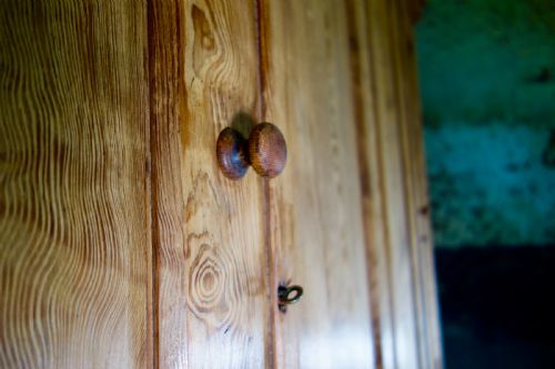ANTIQUE MID VICTORIAN LARGE HOUSEKEEPERS CUPBOARD - ADDITIONAL PHOTO 12