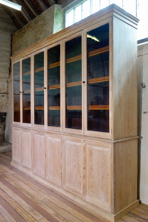 AN EXCEPTIONALLY LARGE LATE 19TH CENTURY GLAZED BLEACHED BOOKCASE DISPLAY CABINET SHOP FITTING KITCHEN - ADDITIONAL PHOTO 4