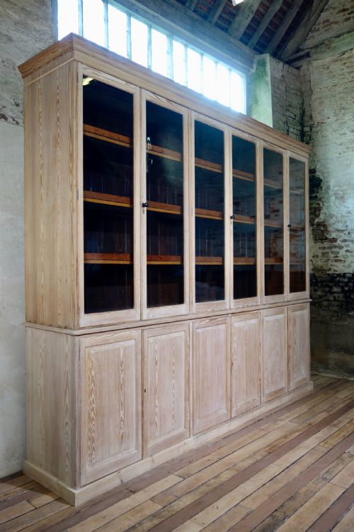AN EXCEPTIONALLY LARGE LATE 19TH CENTURY GLAZED BLEACHED BOOKCASE DISPLAY CABINET SHOP FITTING KITCHEN - ADDITIONAL PHOTO 6