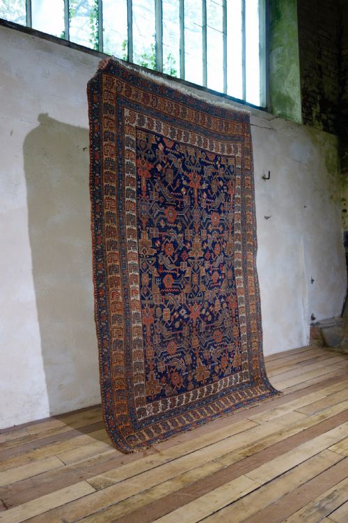 A NORTH WEST PERSIAN RUG - ADDITIONAL PHOTO 6