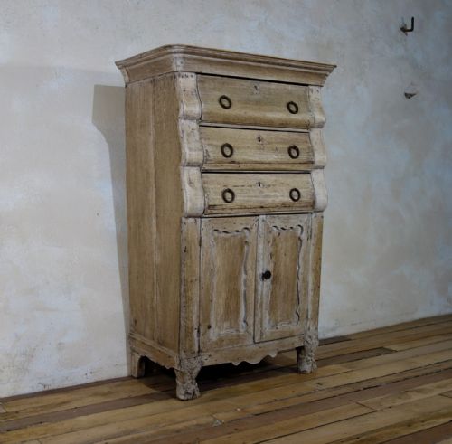 a tall 18th century dutch bleached oak bombe secrtaire cabinet - CATEGORY: ANTIQUE CABINETS - DATED 18TH CENTURY