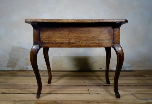 A CHARMING 19TH CENT SMALL FRENCH WALNUT SIDE TABLE - ADDITIONAL PHOTO 6