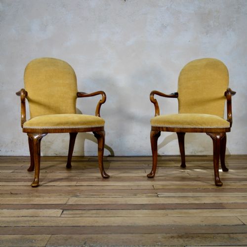 a pair of antique yellow upholstered george i style armchairs - CATEGORY: ANTIQUE CHAIRS - DATED 1910