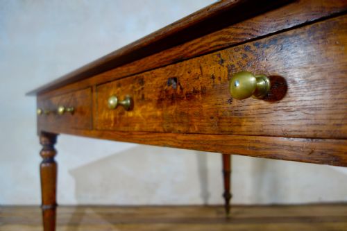 A PAINTED 19TH CENTURY OAK PARTNERS DESK - ADDITIONAL PHOTO 7
