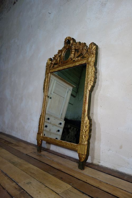 A LARGE FRENCH LOUIS XVI GILTWOOD MIRROR WALL OVERMANTEL - ADDITIONAL PHOTO 10