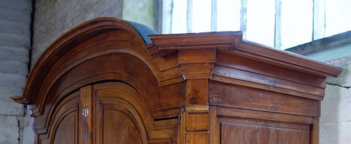 AN EXTREMELY LARGE FRENCH 18TH CENTURY LOUIS XVI WALNUT ARMOIRE WARDROBE CUPBOARD - ADDITIONAL PHOTO 7