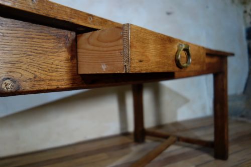 A LARGE 18TH CENTURY FRENCH OAK FARMHOUSE REFECTORY TABLE - ADDITIONAL PHOTO 5