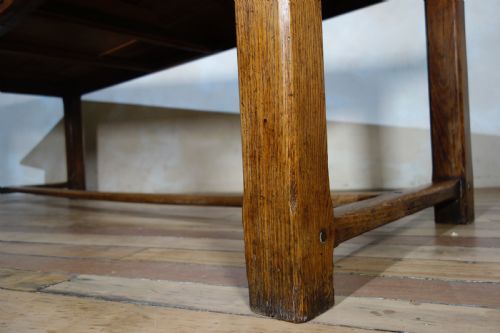 A LARGE 18TH CENTURY FRENCH OAK FARMHOUSE REFECTORY TABLE - ADDITIONAL PHOTO 7