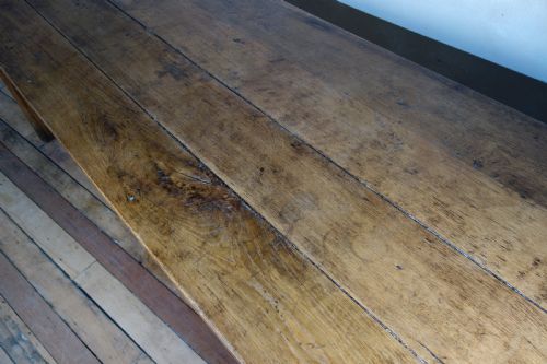 A LARGE 18TH CENTURY FRENCH OAK FARMHOUSE REFECTORY TABLE - ADDITIONAL PHOTO 9