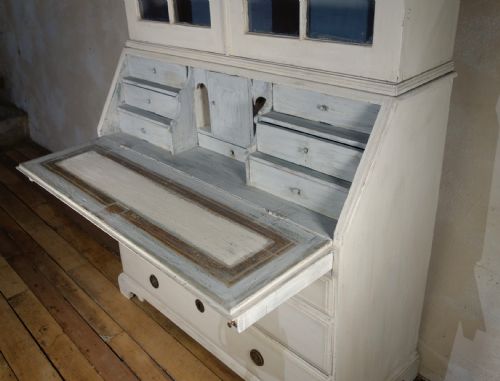 18TH CENTURY PAINTED GUSTAVIAN SWEDISH BUREAUX GLAZED BOOKCASE WHITE - ADDITIONAL PHOTO 3