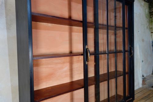 A 19TH CENTURY EBONISED GLAZED SLIDING DOOR APOTHECARY CABINET KITCHEN PAINTED - ADDITIONAL PHOTO 3
