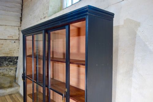 A 19TH CENTURY EBONISED GLAZED SLIDING DOOR APOTHECARY CABINET KITCHEN PAINTED - ADDITIONAL PHOTO 8
