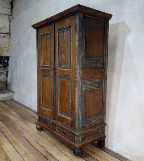 A SMALL 19TH CENTURY FOLK ART PAINTED CUPBOARD - ADDITIONAL PHOTO 9