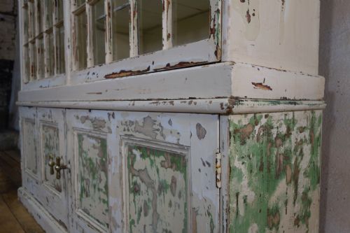 A LARGE 19TH CENTURY PAINTED GLAZED BOOKCASE CABINET - ADDITIONAL PHOTO 6