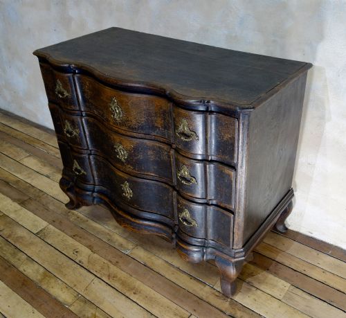 A LARGE 18TH CENTURY DANISH BAROQUE EBONISED COMMODE - ADDITIONAL PHOTO 8