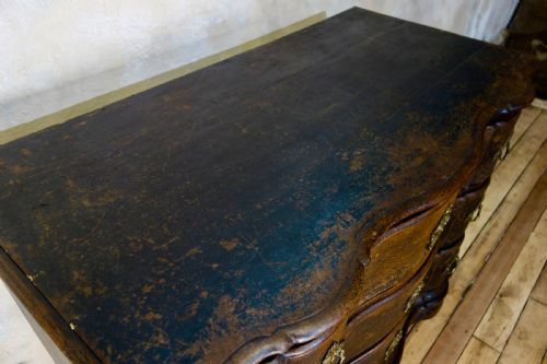 A LARGE 18TH CENTURY DANISH BAROQUE EBONISED COMMODE - ADDITIONAL PHOTO 13