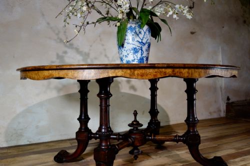 A 19TH CENTURY OVAL BURR WALNUT BREAKFAST DINING TABLE - ADDITIONAL PHOTO 2