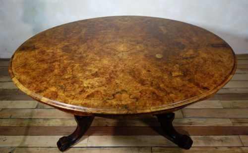 A 19TH CENTURY OVAL BURR WALNUT BREAKFAST DINING TABLE - ADDITIONAL PHOTO 9