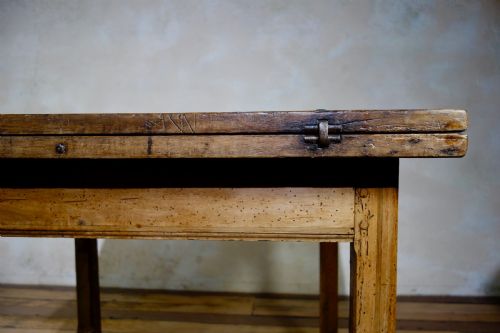 AN 18TH CENTURY FRENCH FRUITWOOD PROVINCIAL EXTENDING FARMHOUSE TABLE - ADDITIONAL PHOTO 11