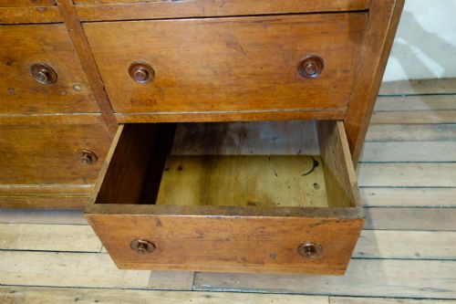 A MONUMENTAL 19TH CENTURY ITALIAN BANK OF DRAWERS SIDEBOARD - ADDITIONAL PHOTO 7