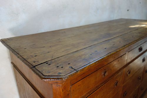 A MONUMENTAL 19TH CENTURY ITALIAN BANK OF DRAWERS SIDEBOARD - ADDITIONAL PHOTO 19