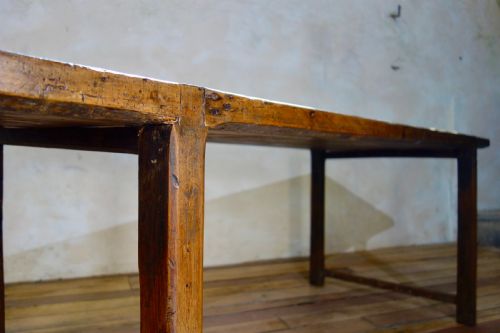AN 18TH CENTURY FRENCH PRIMITIVE CHERRYWOOD FARMHOUSE TABLE VERNACULAR - ADDITIONAL PHOTO 13
