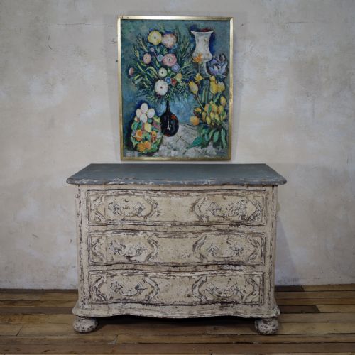 AN ORIGINAL PAINTED FRENCH SERPENTINE COMMODE CHEST OF DRAWERS - ADDITIONAL PHOTO 9