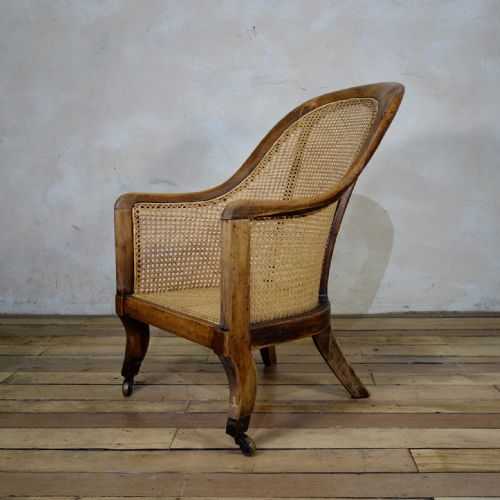 A REGENCY 19TH CENTURY CANED BERGERE LIBRARY TUB CHAIR GILLOWS MANNER - ADDITIONAL PHOTO 4