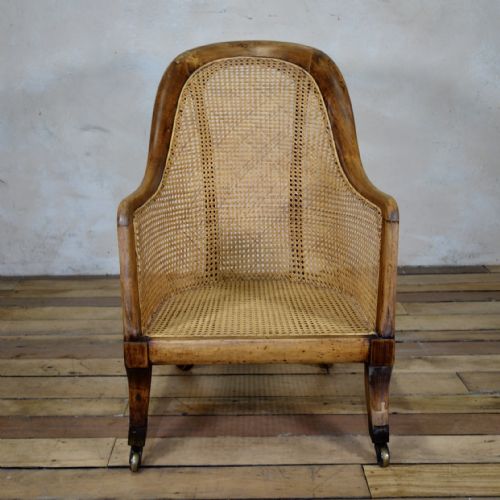 A REGENCY 19TH CENTURY CANED BERGERE LIBRARY TUB CHAIR GILLOWS MANNER - ADDITIONAL PHOTO 9