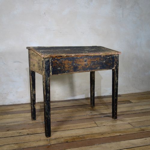 A LATE 18TH CENTURY FRENCH PRIMITIVE SLANTED SCHOOL DESK - ADDITIONAL PHOTO 1