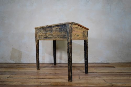A LATE 18TH CENTURY FRENCH PRIMITIVE SLANTED SCHOOL DESK - ADDITIONAL PHOTO 8