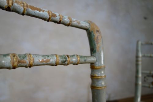 A PAIR OF REGENCY 19TH CENTURY FAUX BAMBOO ORIGINAL PAINTED SIDE CHAIRS - ADDITIONAL PHOTO 7