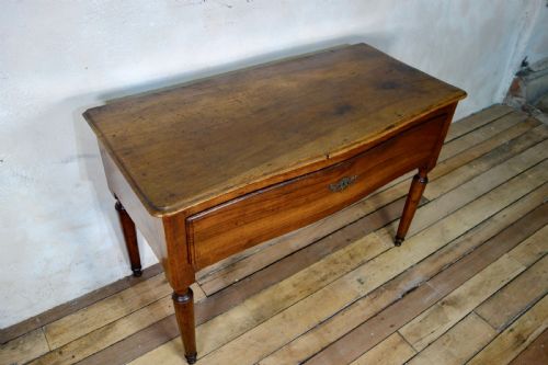 A LATE 18TH CENTURY WALNUT ITALIAN SERPENTINE CONSOLE TABLE - ADDITIONAL PHOTO 3