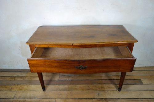 A LATE 18TH CENTURY WALNUT ITALIAN SERPENTINE CONSOLE TABLE - ADDITIONAL PHOTO 12