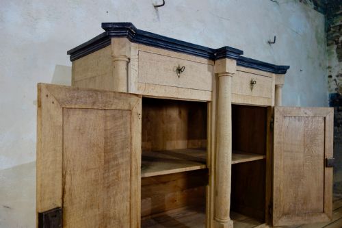 A LARGE TALL EARLY 19TH CENTURY FRENCH BLEACHED OAK EMPIRE SIDE CABINET CUPBOARD - ADDITIONAL PHOTO 10