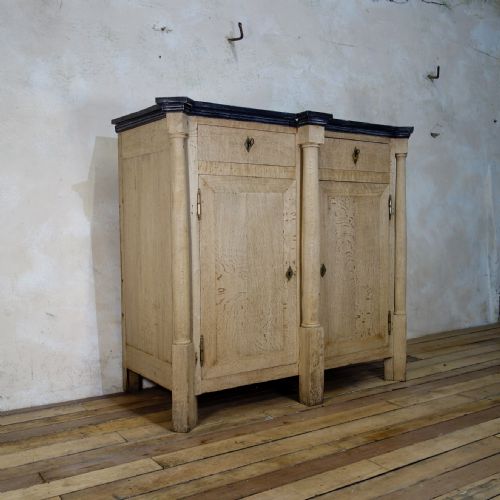 A LARGE TALL EARLY 19TH CENTURY FRENCH BLEACHED OAK EMPIRE SIDE CABINET CUPBOARD - ADDITIONAL PHOTO 12