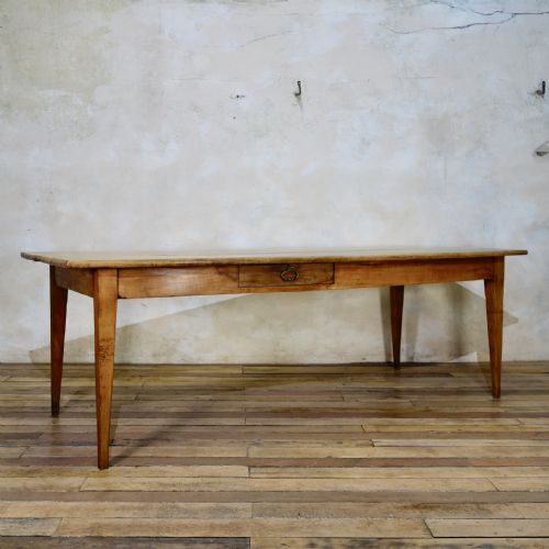 A 19TH CENTURY FRENCH FRUITWOOD FARMHOUSE TABLE - ADDITIONAL PHOTO 1