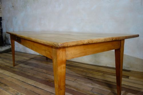 A 19TH CENTURY FRENCH FRUITWOOD FARMHOUSE TABLE - ADDITIONAL PHOTO 9