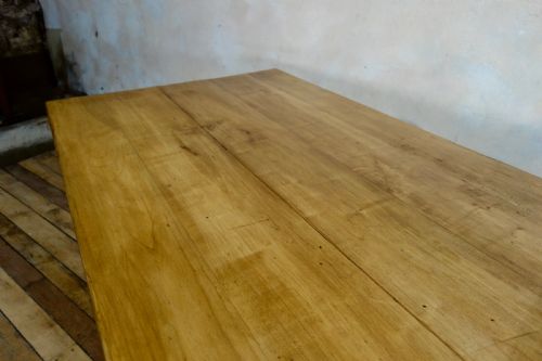 A 19TH CENTURY FRENCH FRUITWOOD FARMHOUSE TABLE - ADDITIONAL PHOTO 14