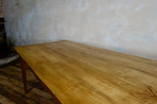 A 19TH CENTURY FRENCH FRUITWOOD FARMHOUSE TABLE - ADDITIONAL PHOTO 15