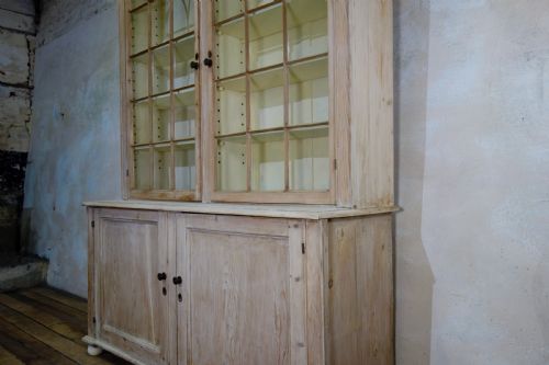 A 19TH CENTURY GOTHIC BLEACHED PINE GLAZED CABINET BOOKCASE - ADDITIONAL PHOTO 6