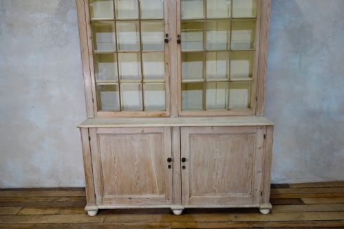 A 19TH CENTURY GOTHIC BLEACHED PINE GLAZED CABINET BOOKCASE - ADDITIONAL PHOTO 12