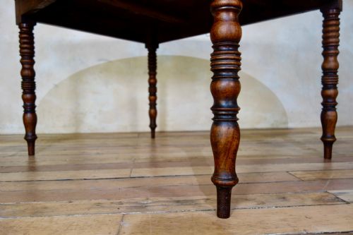 A 19TH CENTURY FRENCH CHESTNUT DROP LEAF TABLE - ADDITIONAL PHOTO 3