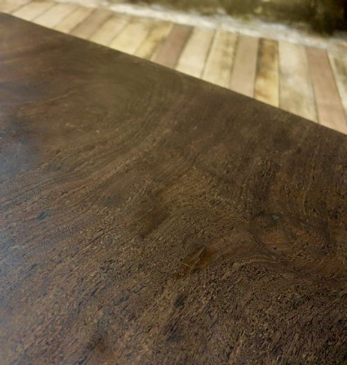 A LARGE SCALE 19TH CENTURY HARDWOOD COFFEE LOW TABLE - ADDITIONAL PHOTO 10